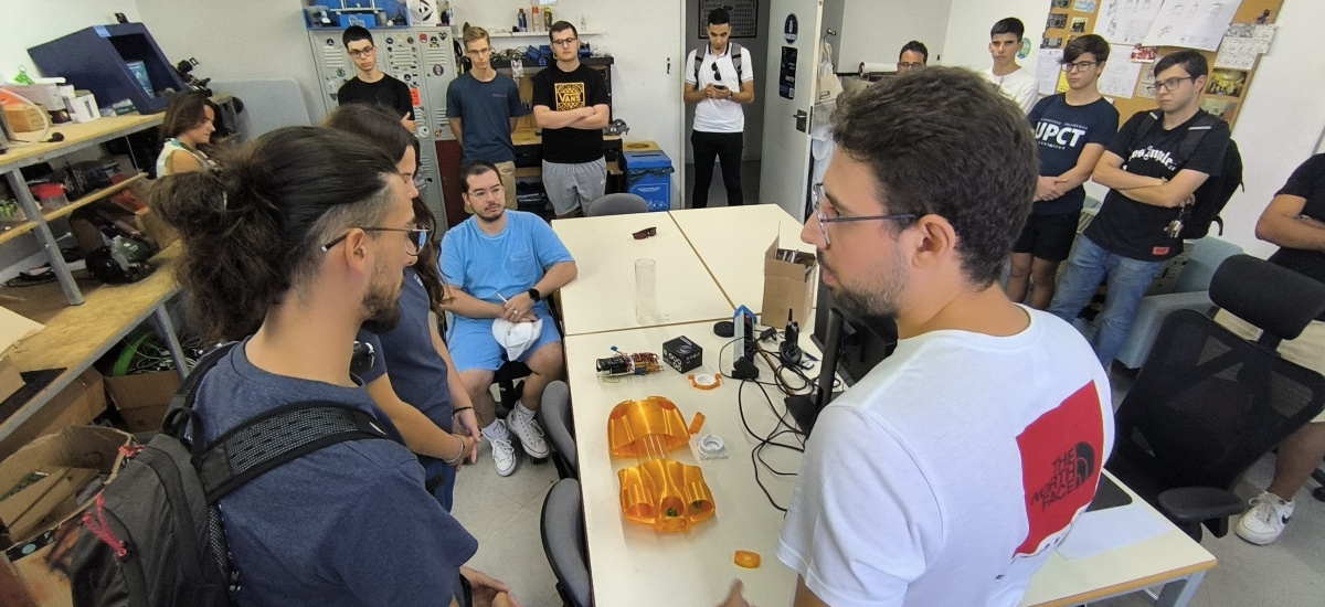 Estudiantes de la Politécnica de Estambul explican en la UPCT las competiciones de robótica submarina en las que participan